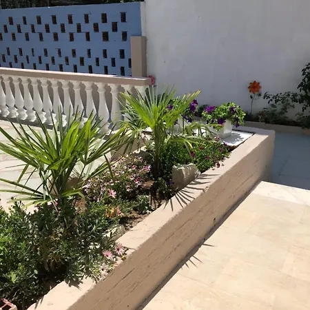 Guest house Lemar Sarti